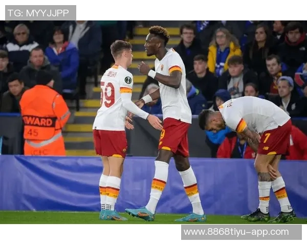 巴黎官方确认杜埃右大腿肌肉受伤预计缺阵数周影响球队阵容